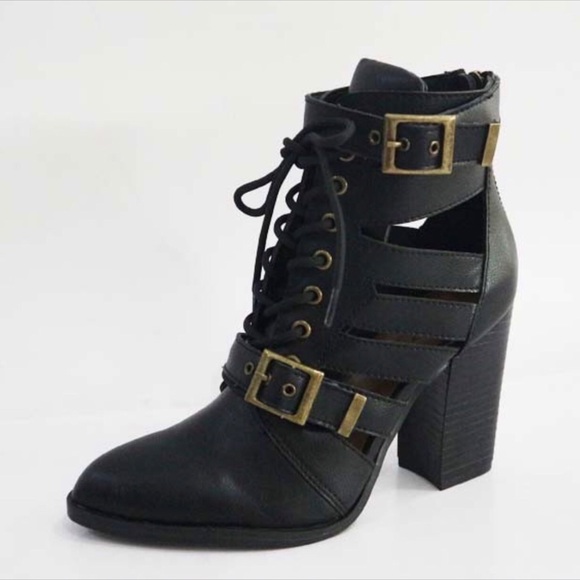 Boho Cut-Out Lace Up Ankle Booties - Picture 3 of 4